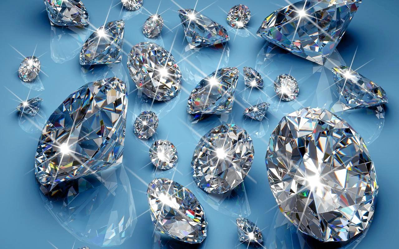 Kim cương là một trong hai dạng thù hình được biết đến nhiều nhất của cacbon